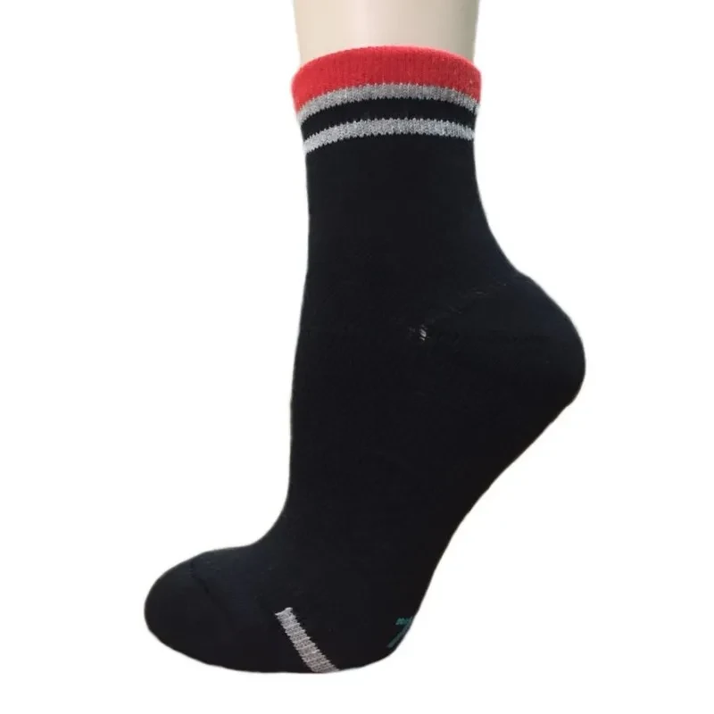 男性運動抗菌中筒襪